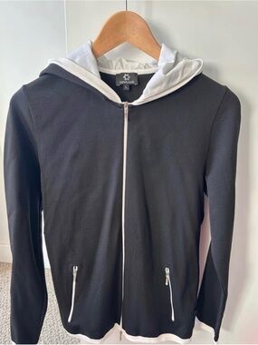 Women’s Newland Made in Italy Lightweight hoodie L fits like M